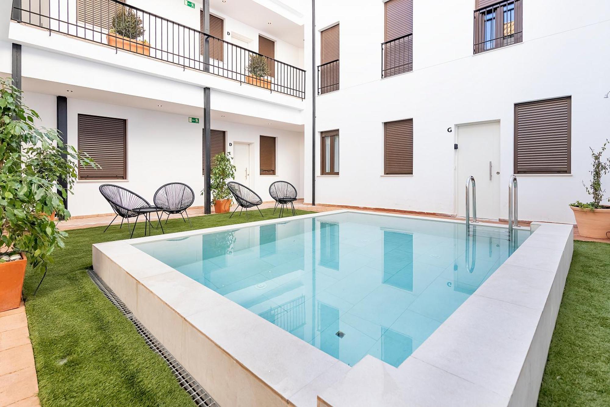 Bhost - Regina VIII Apartment กอร์โดบา ภายนอก รูปภาพ
